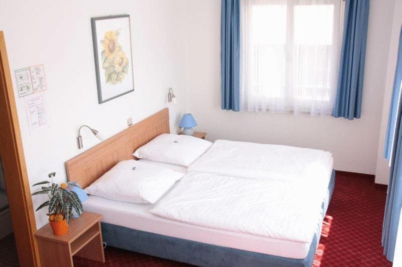 Hotel Schillerplatz Öhringen المظهر الخارجي الصورة